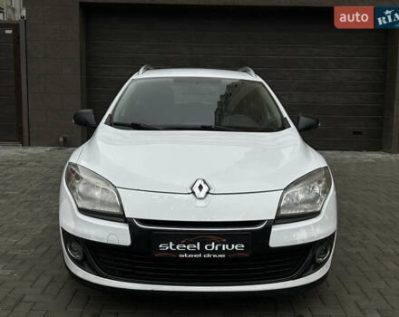 Белый Рено Меган, объемом двигателя 1.5 л и пробегом 266 тыс. км за 6599 $, фото 1 на Automoto.ua