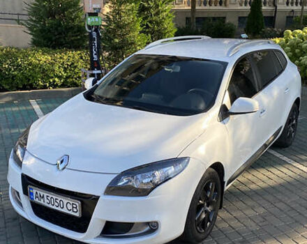 Білий Рено Меган, об'ємом двигуна 1.5 л та пробігом 299 тис. км за 7700 $, фото 11 на Automoto.ua