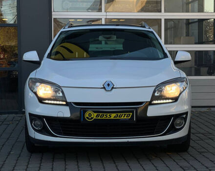 Белый Рено Меган, объемом двигателя 1.5 л и пробегом 225 тыс. км за 8600 $, фото 1 на Automoto.ua