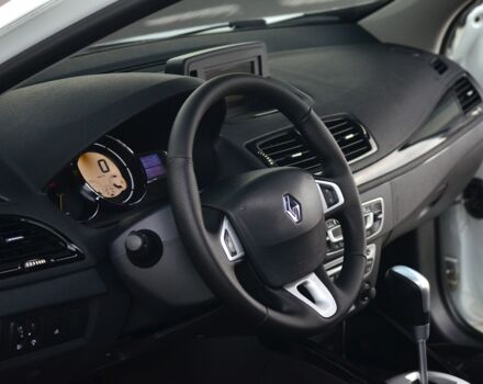 Белый Рено Меган, объемом двигателя 1.5 л и пробегом 162 тыс. км за 8555 $, фото 23 на Automoto.ua