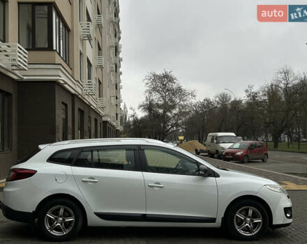 Белый Рено Меган, объемом двигателя 1.5 л и пробегом 266 тыс. км за 6599 $, фото 3 на Automoto.ua