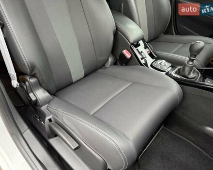 Білий Рено Меган, об'ємом двигуна 1.5 л та пробігом 228 тис. км за 8999 $, фото 128 на Automoto.ua