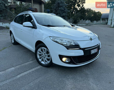 Белый Рено Меган, объемом двигателя 1.6 л и пробегом 180 тыс. км за 8700 $, фото 7 на Automoto.ua