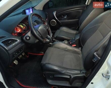 Білий Рено Меган, об'ємом двигуна 1.5 л та пробігом 261 тис. км за 7600 $, фото 10 на Automoto.ua
