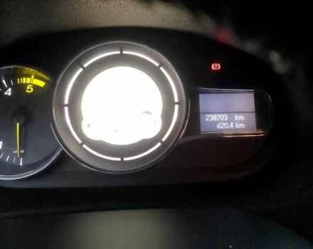 Белый Рено Меган, объемом двигателя 1.46 л и пробегом 238 тыс. км за 7600 $, фото 10 на Automoto.ua