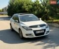 Белый Рено Меган, объемом двигателя 1.46 л и пробегом 330 тыс. км за 7600 $, фото 2 на Automoto.ua