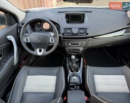 Белый Рено Меган, объемом двигателя 1.5 л и пробегом 225 тыс. км за 7699 $, фото 131 на Automoto.ua