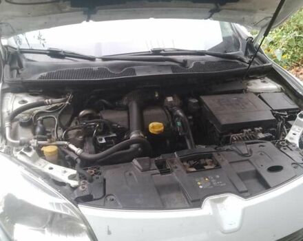 Белый Рено Меган, объемом двигателя 1.46 л и пробегом 333 тыс. км за 7000 $, фото 11 на Automoto.ua