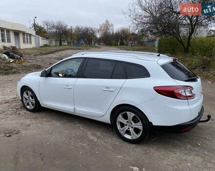 Белый Рено Меган, объемом двигателя 1.46 л и пробегом 300 тыс. км за 5850 $, фото 3 на Automoto.ua