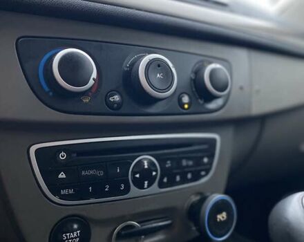 Білий Рено Меган, об'ємом двигуна 1.46 л та пробігом 243 тис. км за 7200 $, фото 7 на Automoto.ua