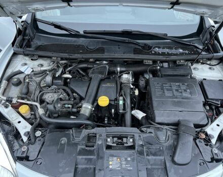 Белый Рено Меган, объемом двигателя 1.5 л и пробегом 250 тыс. км за 7700 $, фото 10 на Automoto.ua