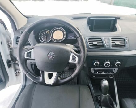Білий Рено Меган, об'ємом двигуна 1.6 л та пробігом 194 тис. км за 7700 $, фото 4 на Automoto.ua