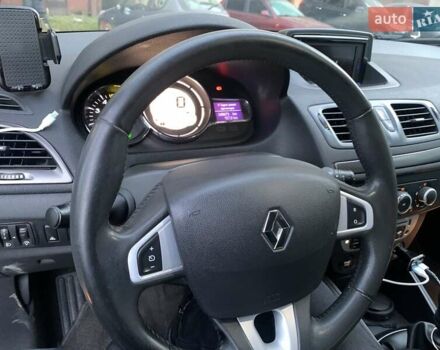 Белый Рено Меган, объемом двигателя 1.5 л и пробегом 260 тыс. км за 8100 $, фото 4 на Automoto.ua