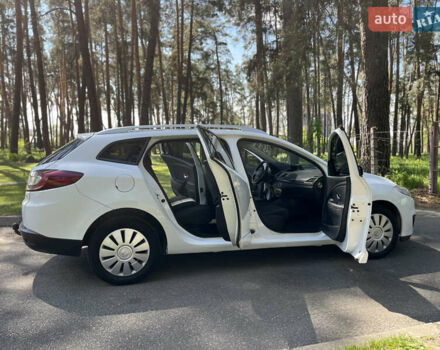 Білий Рено Меган, об'ємом двигуна 1.5 л та пробігом 210 тис. км за 6200 $, фото 15 на Automoto.ua