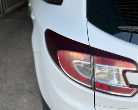 Білий Рено Меган, об'ємом двигуна 1.46 л та пробігом 297 тис. км за 7200 $, фото 12 на Automoto.ua