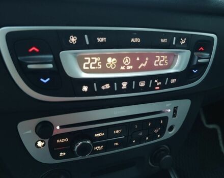 Белый Рено Меган, объемом двигателя 1.5 л и пробегом 264 тыс. км за 8200 $, фото 11 на Automoto.ua