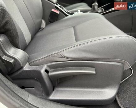 Білий Рено Меган, об'ємом двигуна 1.5 л та пробігом 228 тис. км за 8999 $, фото 129 на Automoto.ua