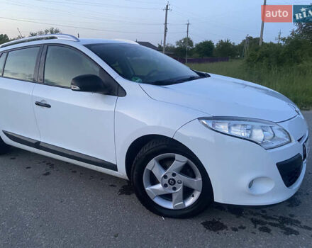 Білий Рено Меган, об'ємом двигуна 1.6 л та пробігом 169 тис. км за 6650 $, фото 2 на Automoto.ua