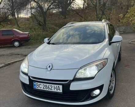 Белый Рено Меган, объемом двигателя 1.5 л и пробегом 310 тыс. км за 8300 $, фото 3 на Automoto.ua