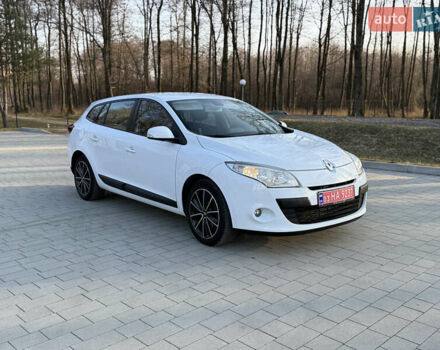 Белый Рено Меган, объемом двигателя 1.5 л и пробегом 257 тыс. км за 7200 $, фото 2 на Automoto.ua