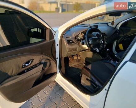 Білий Рено Меган, об'ємом двигуна 1.5 л та пробігом 297 тис. км за 7500 $, фото 8 на Automoto.ua