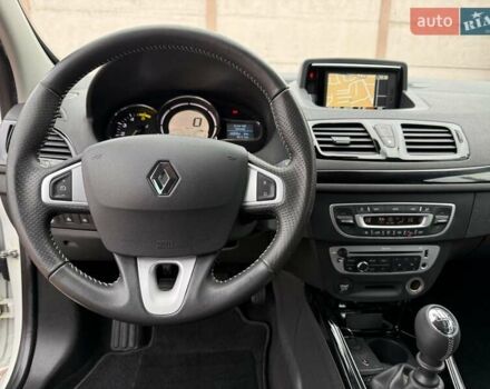 Білий Рено Меган, об'ємом двигуна 1.5 л та пробігом 228 тис. км за 8999 $, фото 102 на Automoto.ua