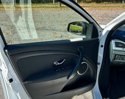 Белый Рено Меган, объемом двигателя 1.5 л и пробегом 277 тыс. км за 7700 $, фото 10 на Automoto.ua