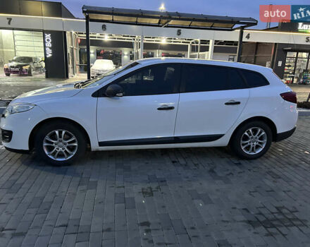 Білий Рено Меган, об'ємом двигуна 1.46 л та пробігом 304 тис. км за 6499 $, фото 3 на Automoto.ua