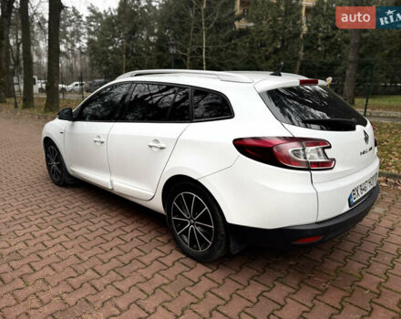 Білий Рено Меган, об'ємом двигуна 1.5 л та пробігом 260 тис. км за 8000 $, фото 3 на Automoto.ua