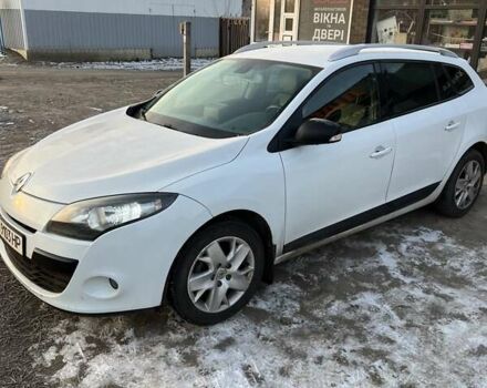 Белый Рено Меган, объемом двигателя 1.46 л и пробегом 239 тыс. км за 7900 $, фото 1 на Automoto.ua