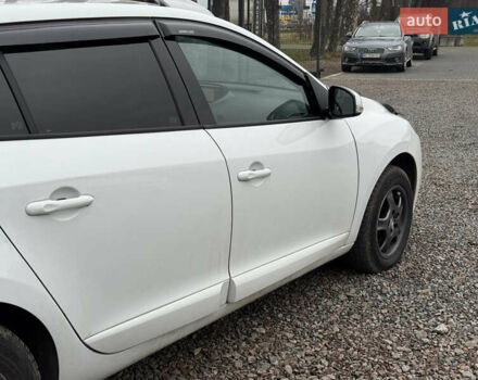Белый Рено Меган, объемом двигателя 1.46 л и пробегом 271 тыс. км за 6500 $, фото 18 на Automoto.ua