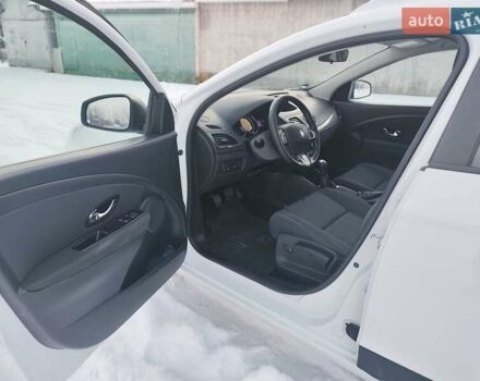 Білий Рено Меган, об'ємом двигуна 1.6 л та пробігом 194 тис. км за 7700 $, фото 20 на Automoto.ua