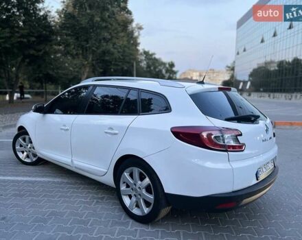 Белый Рено Меган, объемом двигателя 1.5 л и пробегом 260 тыс. км за 6999 $, фото 3 на Automoto.ua