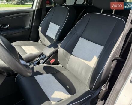 Белый Рено Меган, объемом двигателя 1.5 л и пробегом 225 тыс. км за 7699 $, фото 101 на Automoto.ua