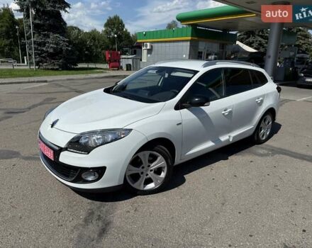 Белый Рено Меган, объемом двигателя 1.5 л и пробегом 225 тыс. км за 7699 $, фото 4 на Automoto.ua