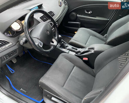 Белый Рено Меган, объемом двигателя 1.46 л и пробегом 300 тыс. км за 5850 $, фото 15 на Automoto.ua