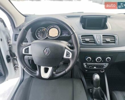 Білий Рено Меган, об'ємом двигуна 1.6 л та пробігом 194 тис. км за 7700 $, фото 24 на Automoto.ua