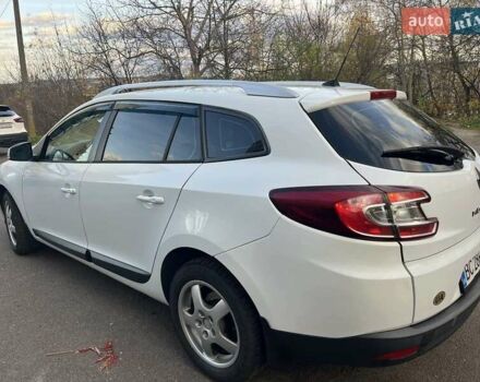 Белый Рено Меган, объемом двигателя 1.5 л и пробегом 310 тыс. км за 8300 $, фото 2 на Automoto.ua