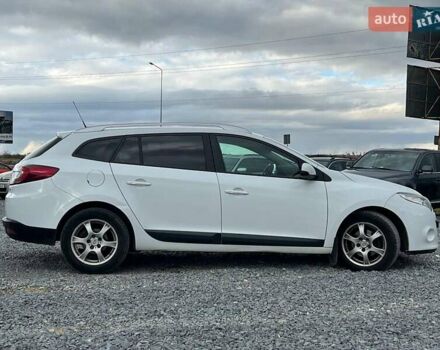 Белый Рено Меган, объемом двигателя 1.5 л и пробегом 240 тыс. км за 8190 $, фото 10 на Automoto.ua
