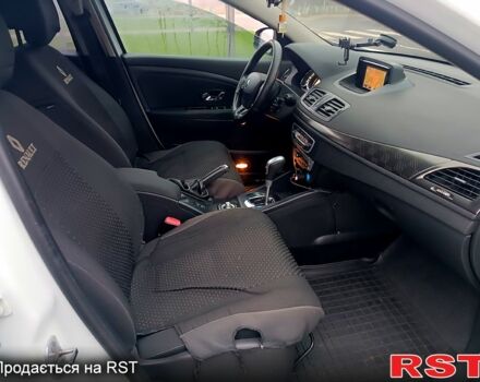 Белый Рено Меган, объемом двигателя 2 л и пробегом 120 тыс. км за 10000 $, фото 7 на Automoto.ua