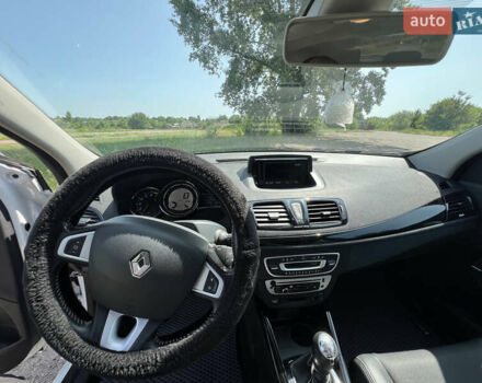 Белый Рено Меган, объемом двигателя 1.4 л и пробегом 191 тыс. км за 8500 $, фото 14 на Automoto.ua