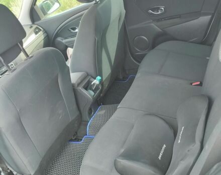 Белый Рено Меган, объемом двигателя 1.5 л и пробегом 295 тыс. км за 6499 $, фото 3 на Automoto.ua