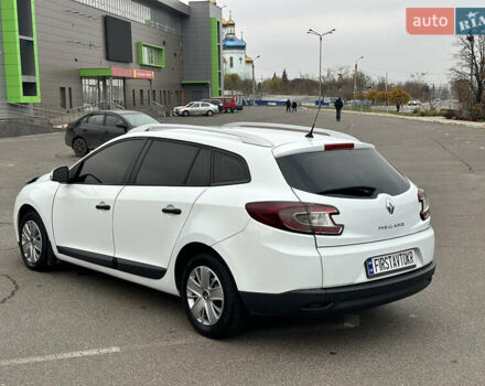 Белый Рено Меган, объемом двигателя 1.5 л и пробегом 231 тыс. км за 6800 $, фото 11 на Automoto.ua