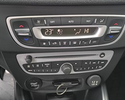 Білий Рено Меган, об'ємом двигуна 1.5 л та пробігом 238 тис. км за 8900 $, фото 22 на Automoto.ua