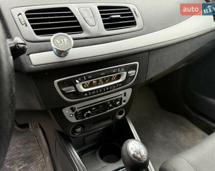 Белый Рено Меган, объемом двигателя 1.46 л и пробегом 271 тыс. км за 6500 $, фото 36 на Automoto.ua