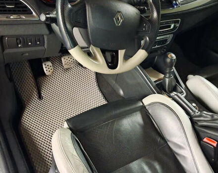 Белый Рено Меган, объемом двигателя 1.46 л и пробегом 220 тыс. км за 8950 $, фото 5 на Automoto.ua