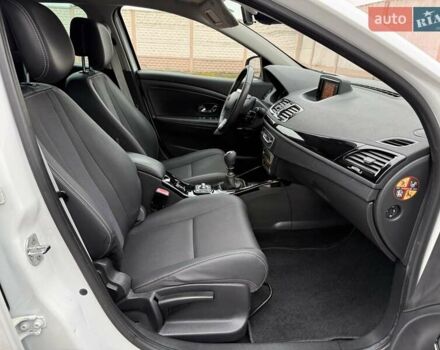 Білий Рено Меган, об'ємом двигуна 1.5 л та пробігом 228 тис. км за 8999 $, фото 127 на Automoto.ua