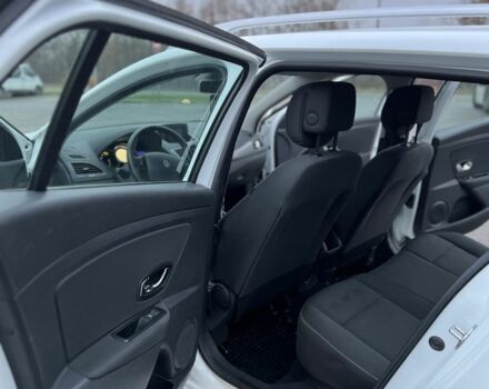 Белый Рено Меган, объемом двигателя 1.5 л и пробегом 250 тыс. км за 7700 $, фото 6 на Automoto.ua