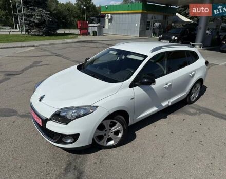 Белый Рено Меган, объемом двигателя 1.5 л и пробегом 225 тыс. км за 7699 $, фото 3 на Automoto.ua