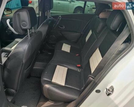 Белый Рено Меган, объемом двигателя 1.46 л и пробегом 266 тыс. км за 8000 $, фото 16 на Automoto.ua